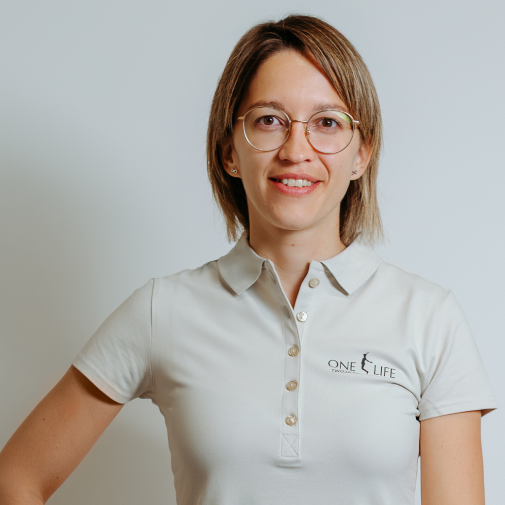 Alina Czucha1